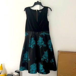 Never worn SLNY semi-formal dress
